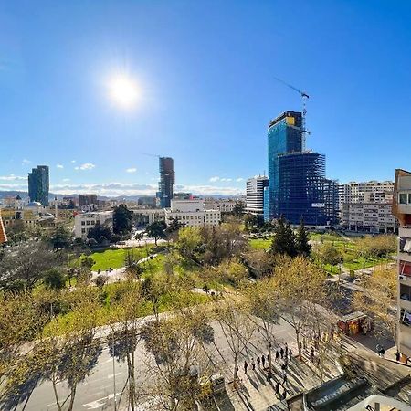 Scanderbeg Square 2Br Apt Tirana Exterior photo