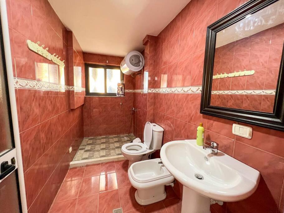 Scanderbeg Square 2Br Apt Tirana Exterior photo